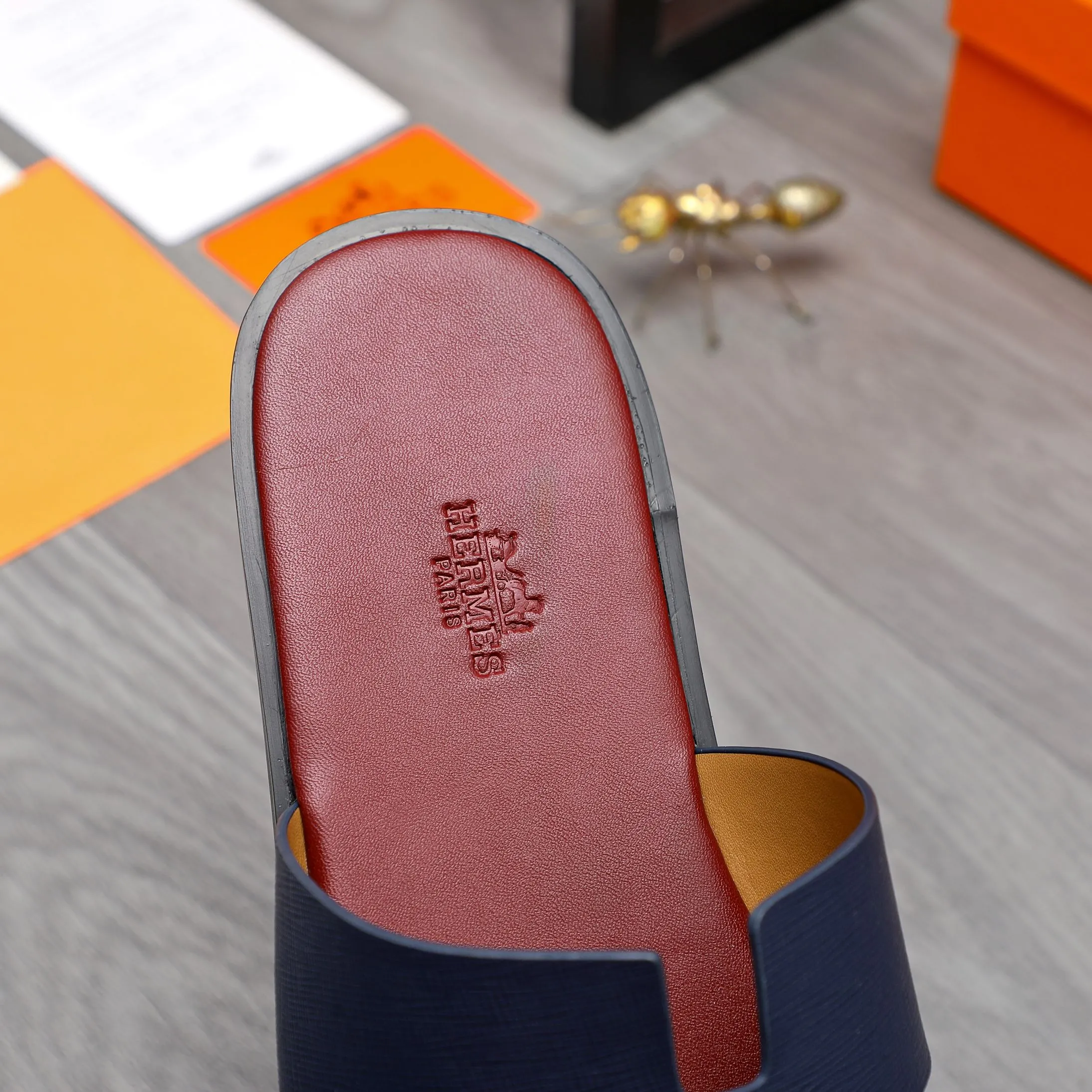 Men's shoes 💰280 Product trademark: Hermes "Hermes" slippers Regular size: 38-46 Product material: vertical grain cowhide upper, microfiber lining, original outsole